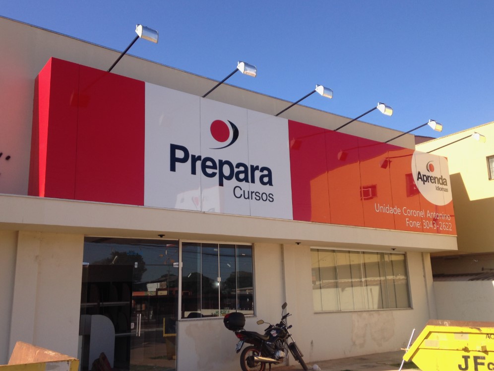 fachada em acm em Ribeirão das Neves - MG