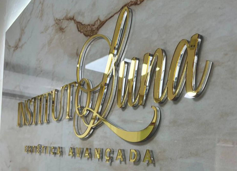 Logo com Letreiro em Acrílico Personalizado