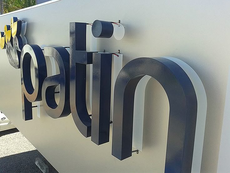 Logo em Letreiro em Acrílico Patin com10mm